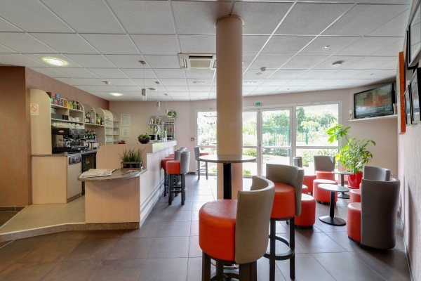 Brit Hotel l'Adresse